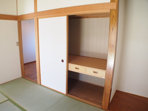 栃木県宇都宮市豊郷台２丁目32-4 収納