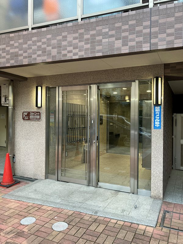 スカイコート本郷東大前壱番館 エントランス