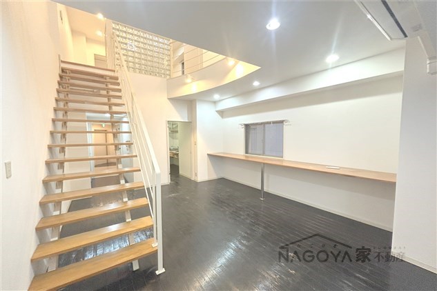 丸の内セントラルハイツ リビング