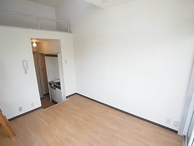 ウィスタリア リビング