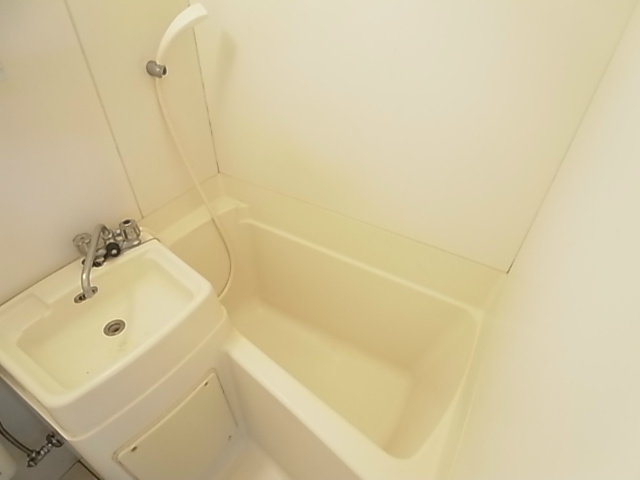 ウィスタリア 風呂画像