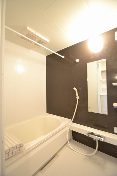 モンパルナス 風呂画像