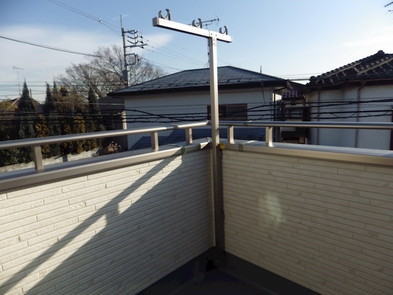 郷地1丁目戸建貸家 ベランダ