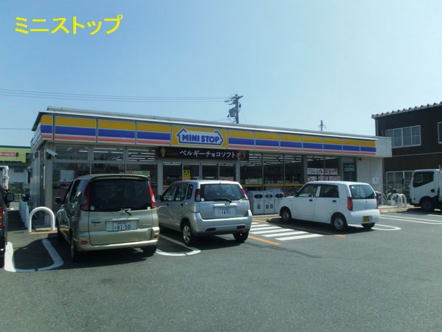 フェリーチェ　A コンビニ