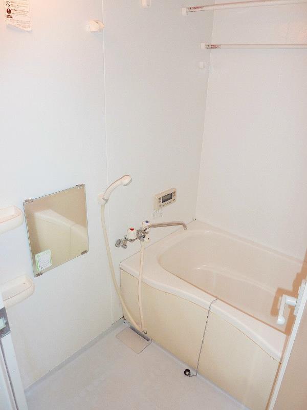 ファミーユ千里丘 ベッドルーム