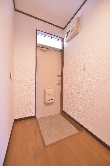 千葉県千葉市花見川区幕張本郷２丁目 玄関