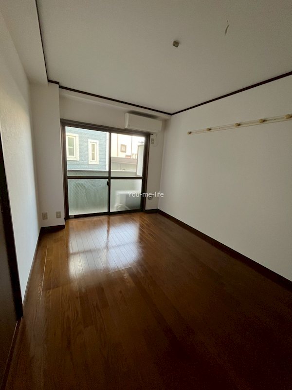 メゾネ湘南 リビング