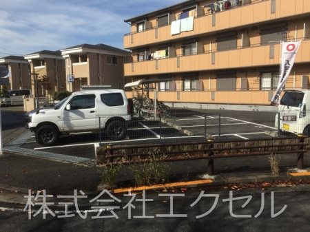 パピヨン八王子みなみ野 駐車場