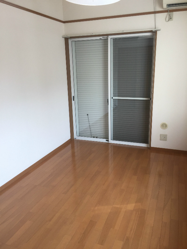 サンカレッジ六会 ベッドルーム