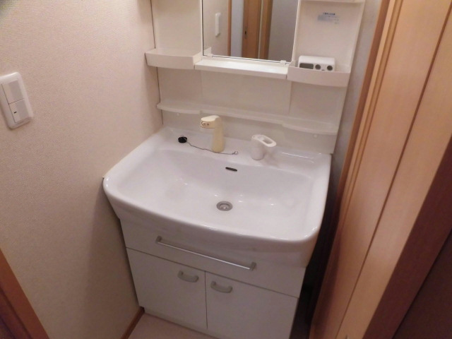 グランデ新田B 洗面所