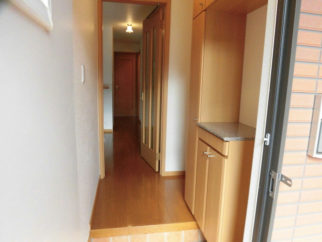 グランデ新田B 玄関