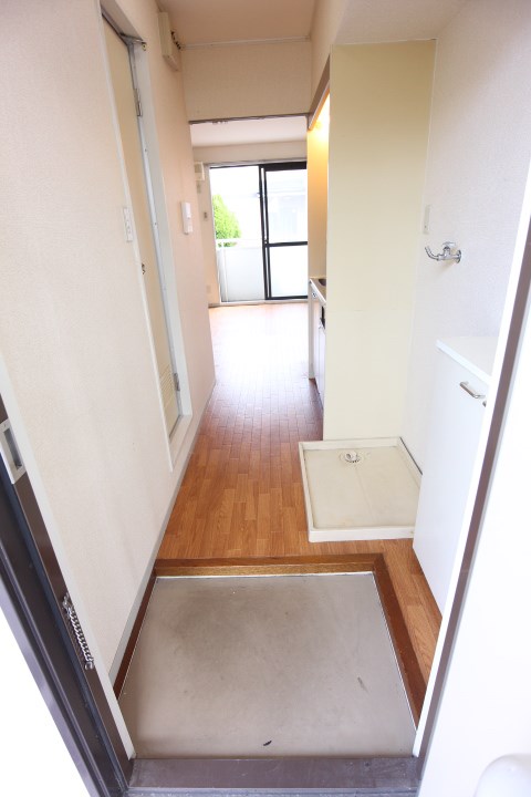 ジェネシス板宿 玄関