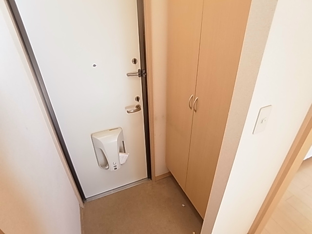 クレール岩瀬 玄関