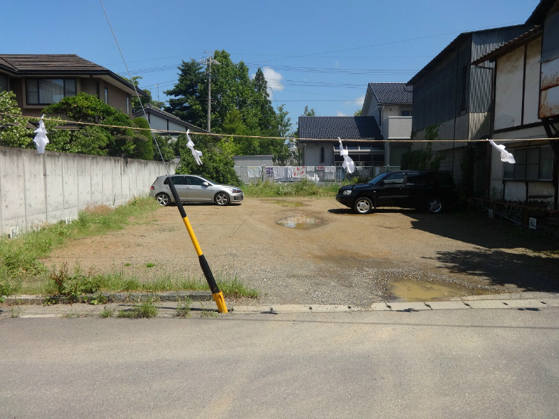 マートルコート（鷹匠） 駐車場