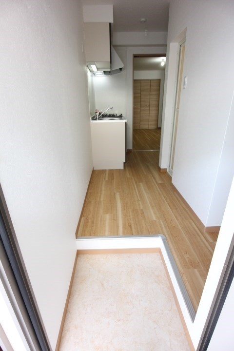 カルモハイツ 玄関