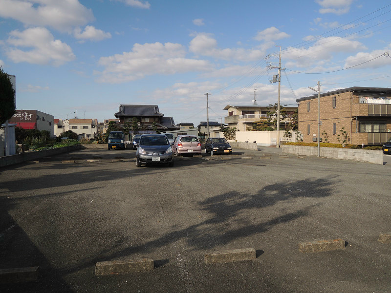 萱振町4丁目林モータープール その他