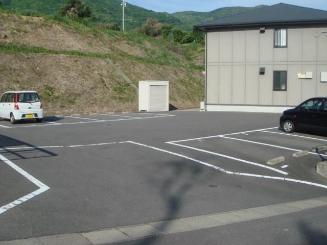 グリーンコート長与Ⅱ 駐車場