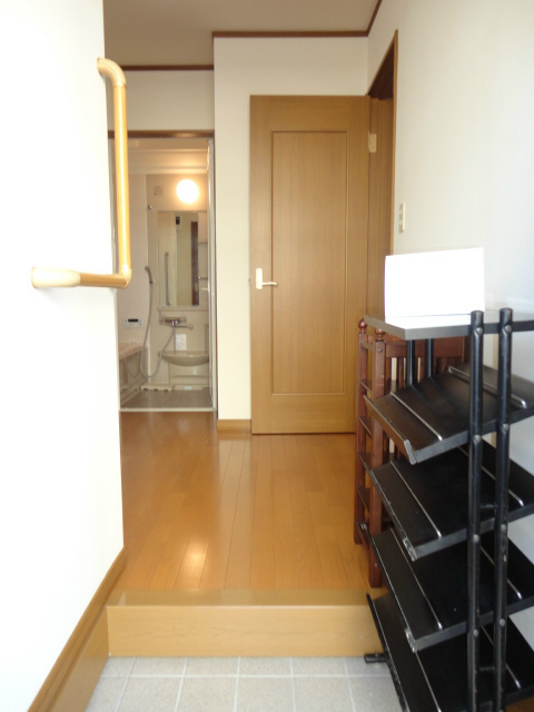 青井邸一階 玄関