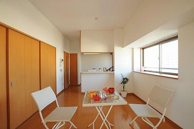 ラフィーネ小倉 リビング