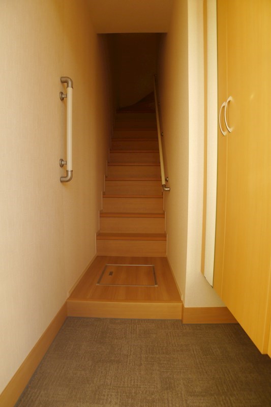 アバンツァート長砂　B棟  玄関