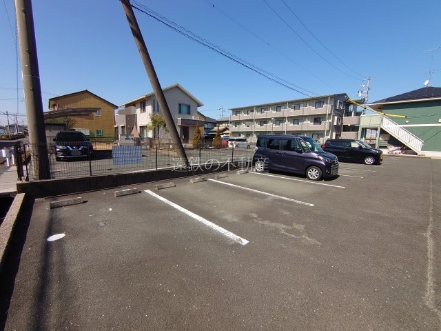 ブランヴェール 駐車場