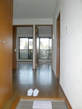 フロンティアⅠ 玄関