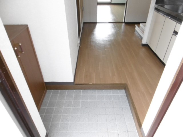 コスモスハイツ 玄関