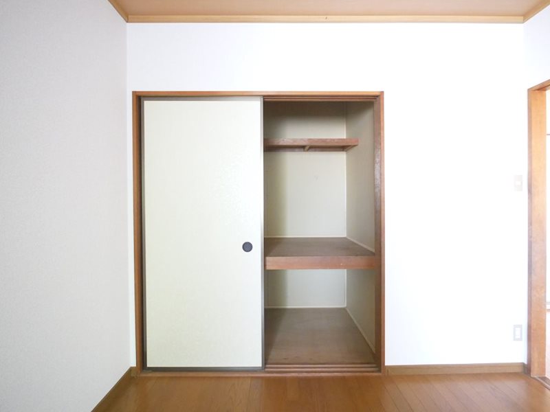 セジュール神長 収納
