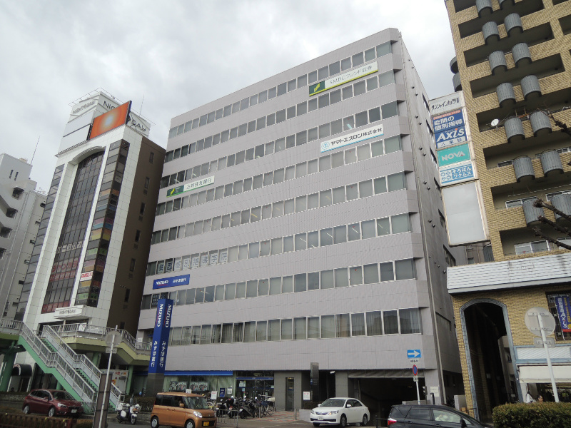 八尾駅前住友生命ビル 外観