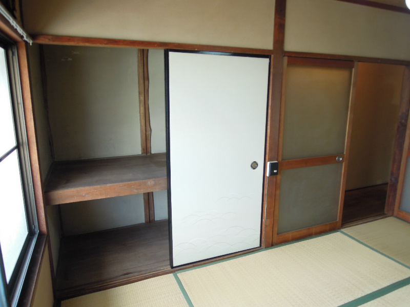 亀井町１丁目店舗 収納