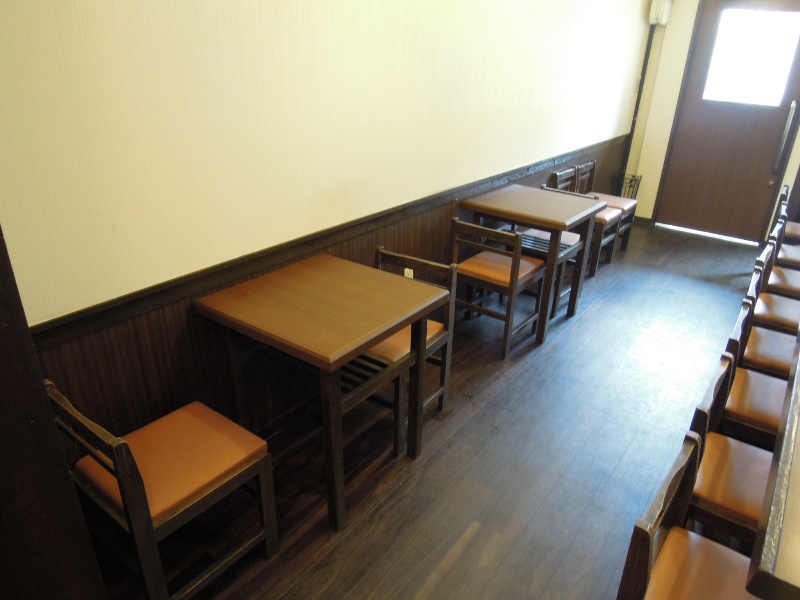 亀井町１丁目店舗 リビング