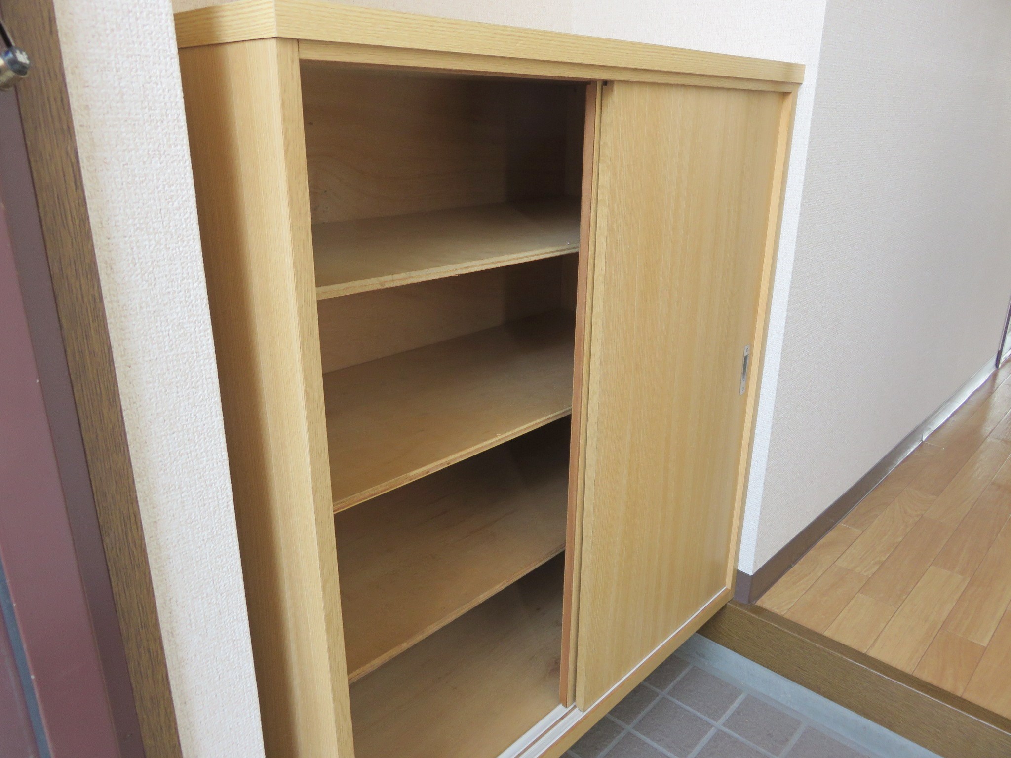 メゾンドフルール 玄関