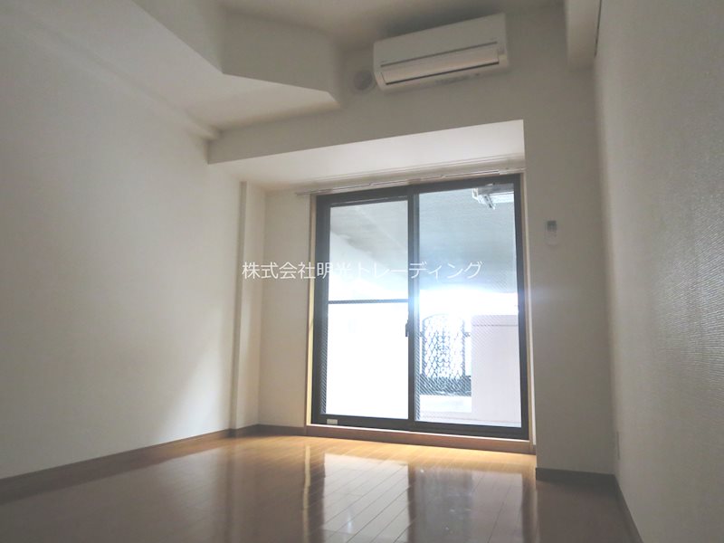 ﾒｲﾝｽﾃｰｼﾞ西麻布 リビング