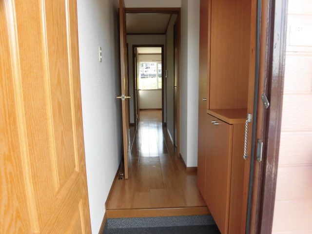 シャン．フォンテーヌ 玄関