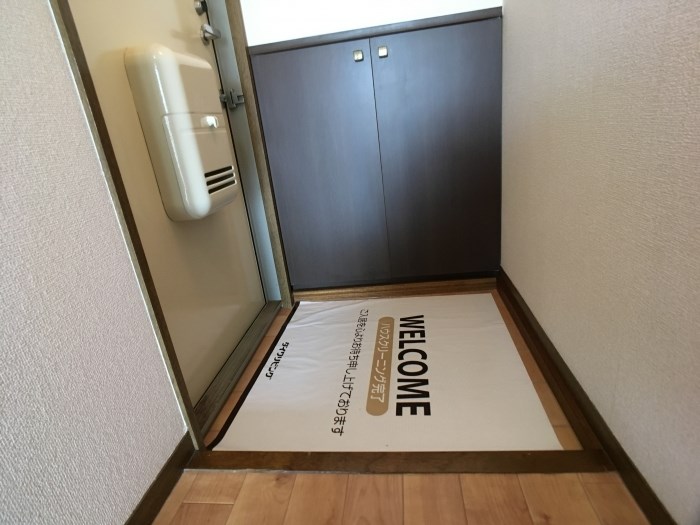 コーポシャルマン 玄関