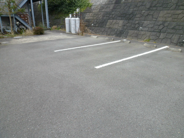 エスポワール 駐車場