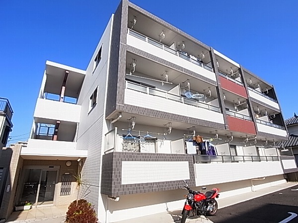 ロイヤルハイツ 102号室 外観