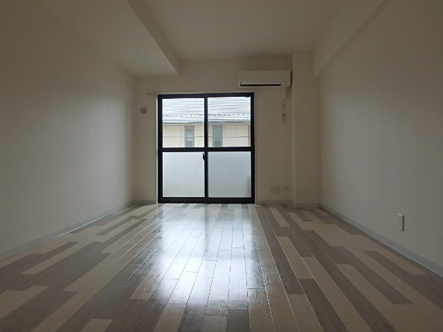 ハイブリッジ湘南Ⅲ リビング