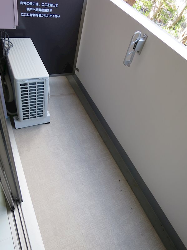 ライジングプレイス綾瀬 ベランダ