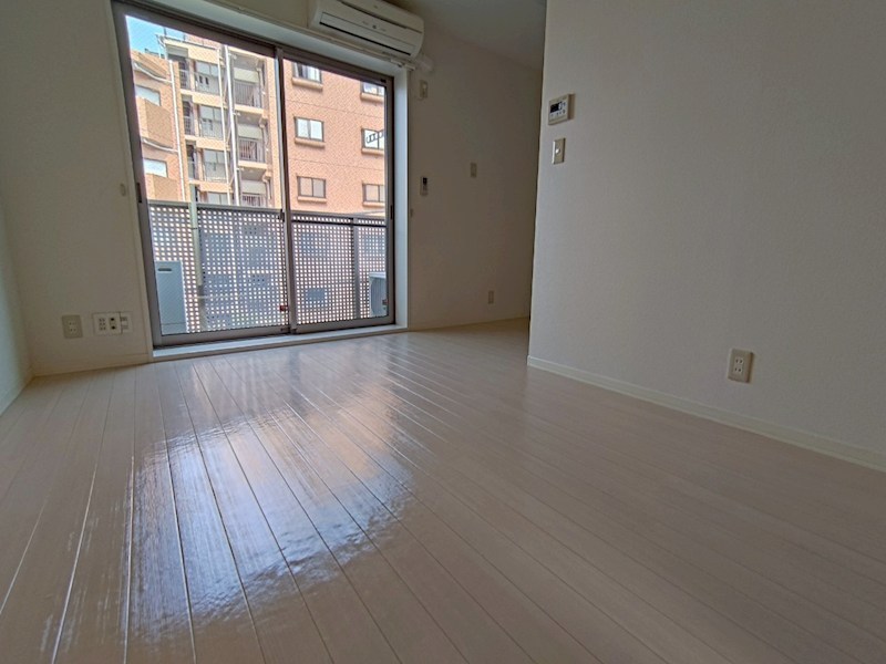 AXIZ湘南 リビング