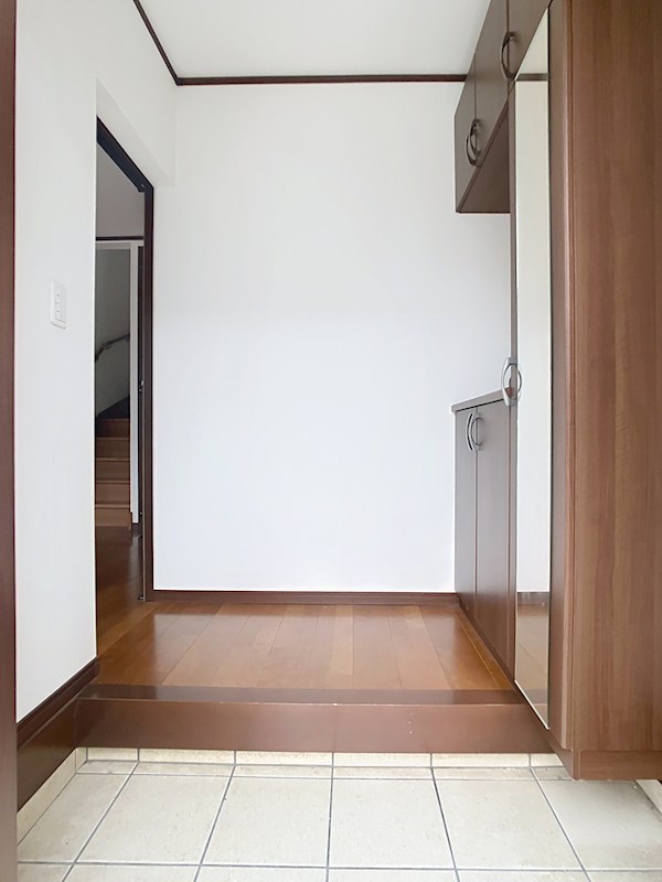 ローレル泉が丘  玄関