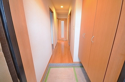 フォーストリングス竪町 玄関