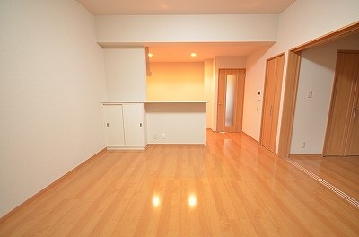 フォーストリングス竪町 リビング