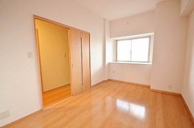 フォーストリングス竪町 ベッドルーム