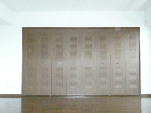 コモドカーサ新神戸 ベッドルーム