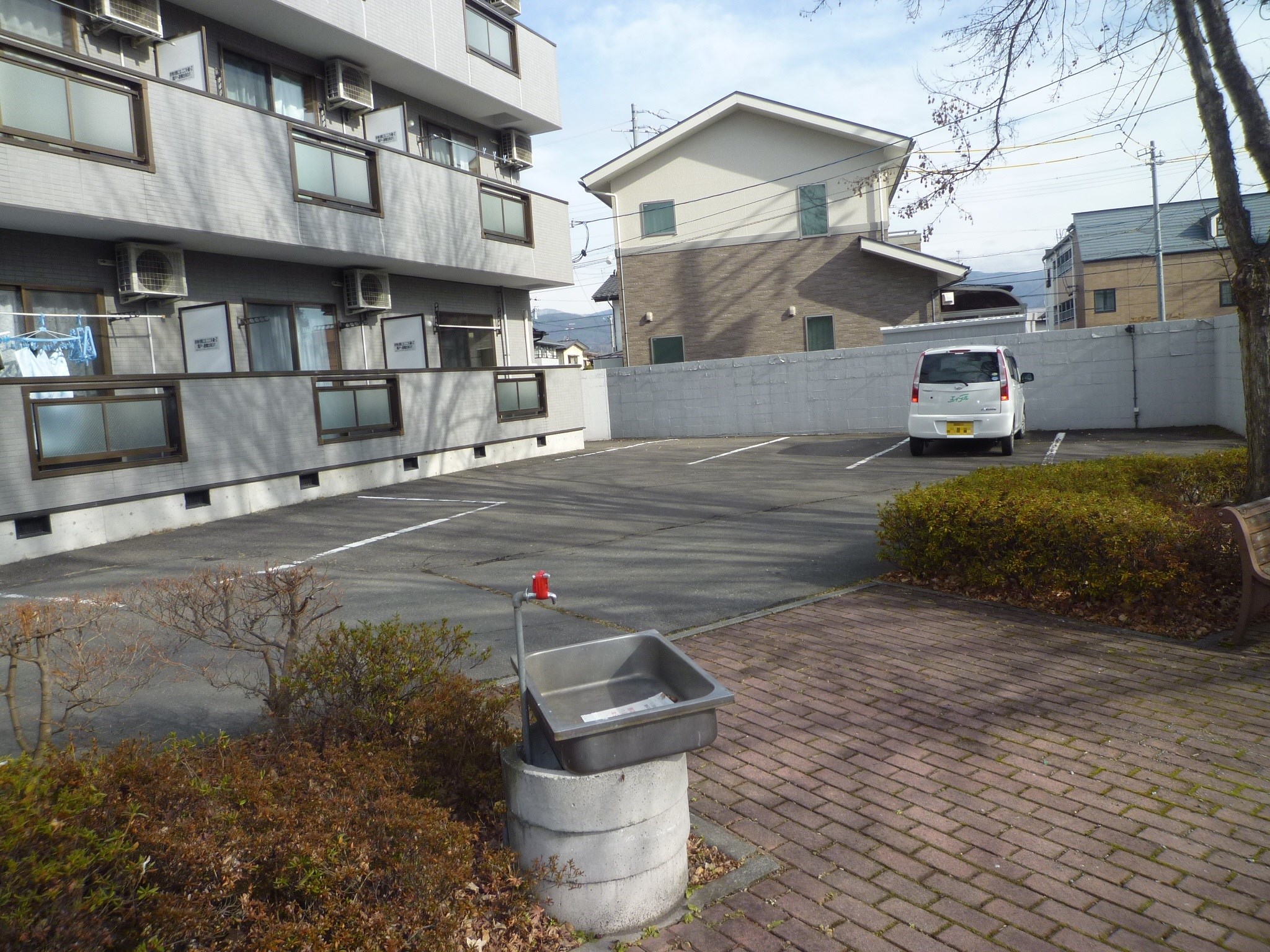 コットンヒルズ坂本 駐車場