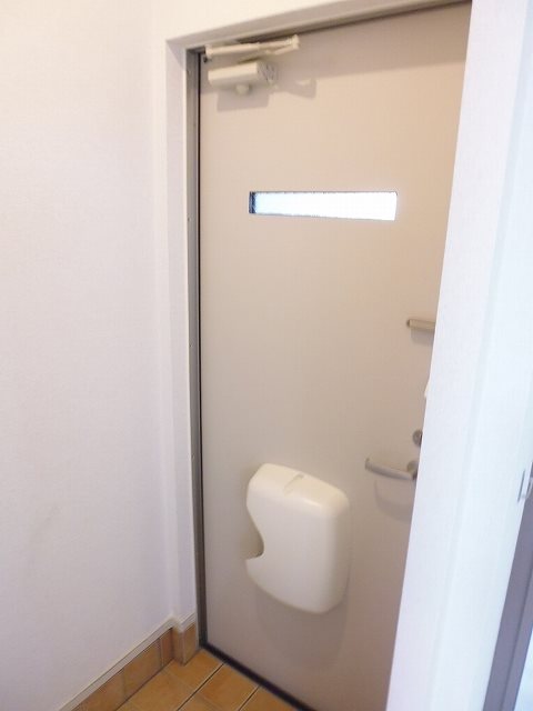 アウル 玄関