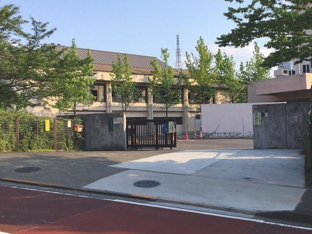 アウル 小学校
