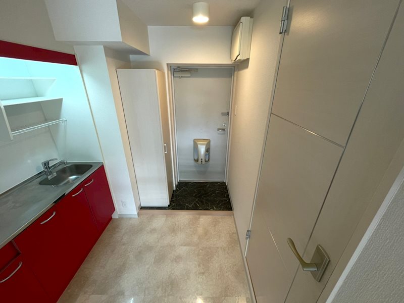 LEGEND（レジェンド） 玄関