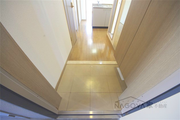 ＨＡＲＡＤＡ栄南ビル 玄関